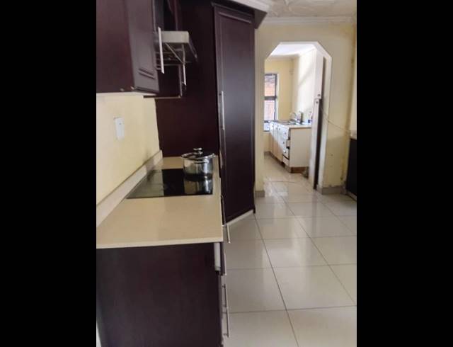 3 BEDROOM HOUSE FOR SALE IN NEWLANDS WEST